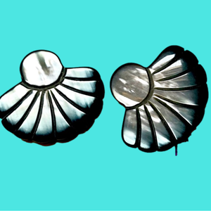 Shell Clip-on Earrings